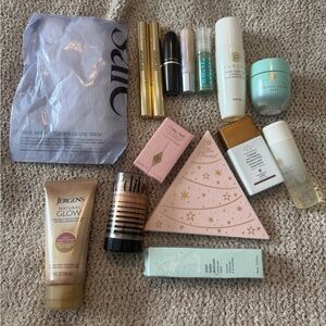 Brand new makeup bundle